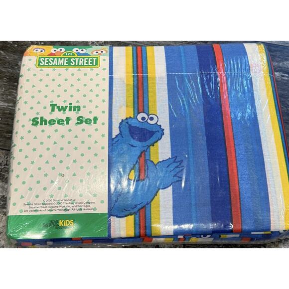 Vintage‎ Sesame Street Twin Sheet Set 2000 Elmo Cookie Monster My Neighborhood - Picture 3 of 9